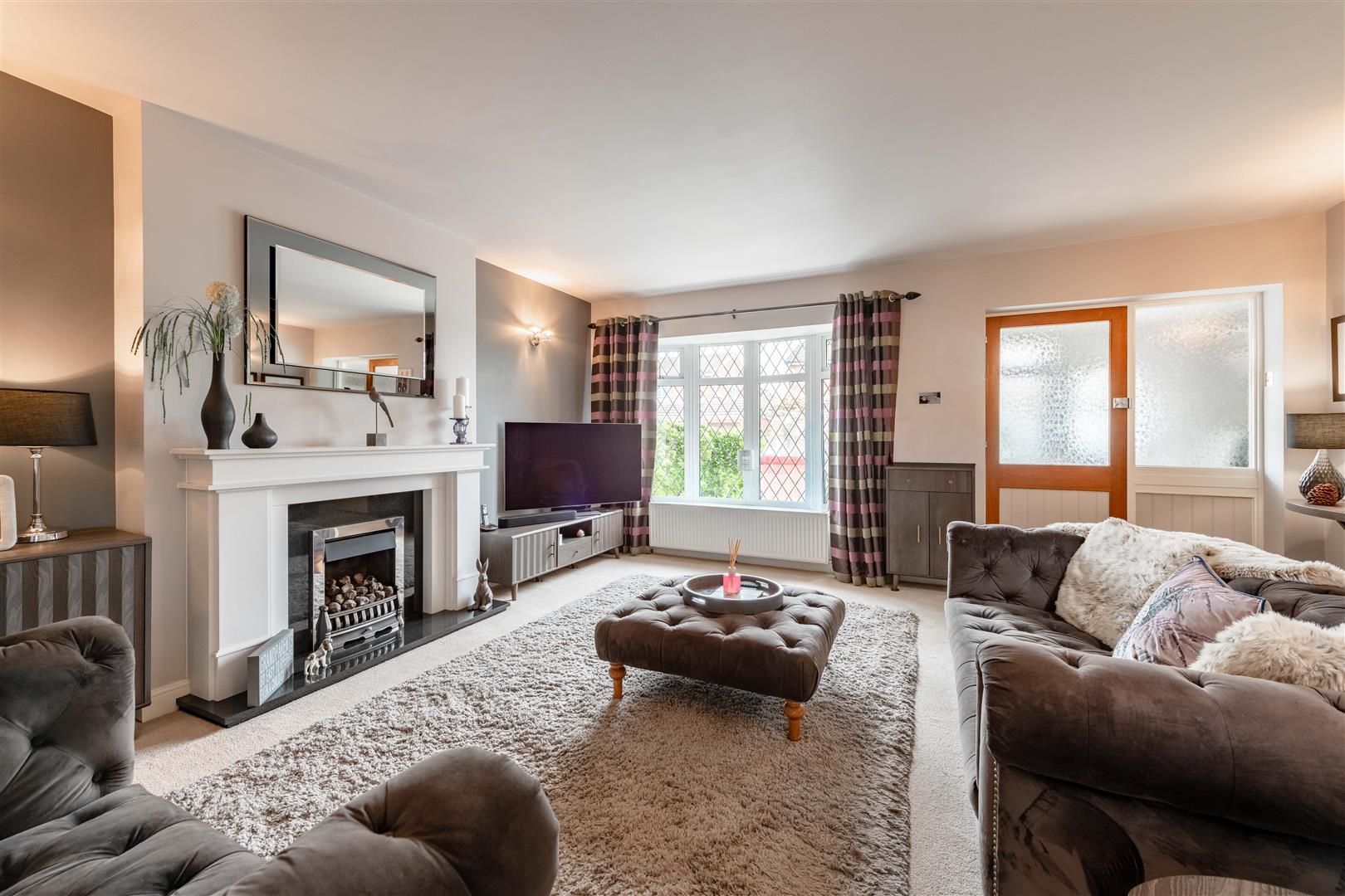 3 bed property in Stanley Drive, Swindon Dudley